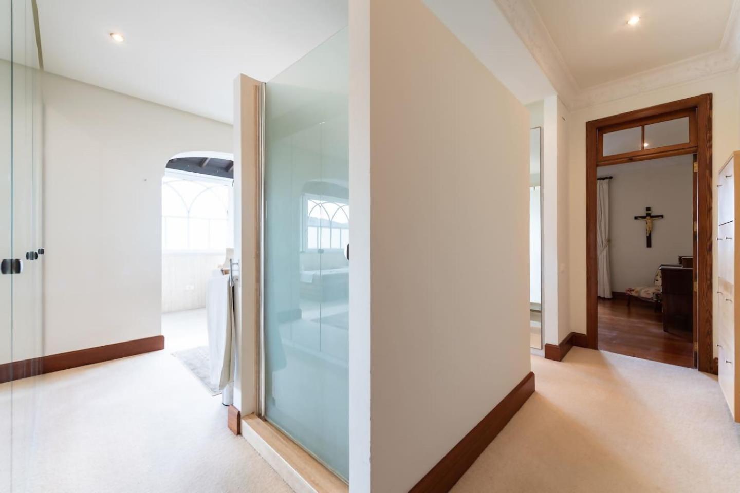 Amplia Villa De Lujo Con Piscina Climatizada Лас-Пальмас-де-Гран-Канария Экстерьер фото
