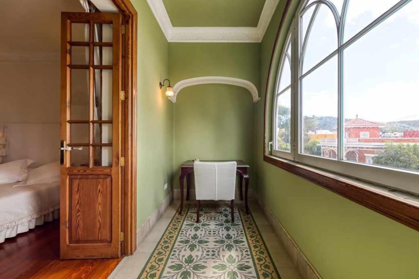 Amplia Villa De Lujo Con Piscina Climatizada Лас-Пальмас-де-Гран-Канария Экстерьер фото