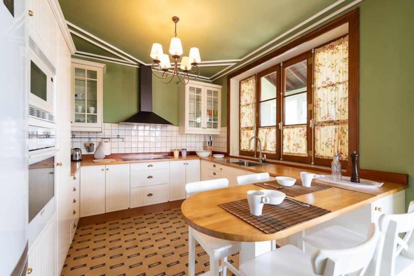 Amplia Villa De Lujo Con Piscina Climatizada Лас-Пальмас-де-Гран-Канария Экстерьер фото